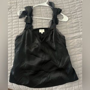 Beautiful lace Cami nyc tank with bows